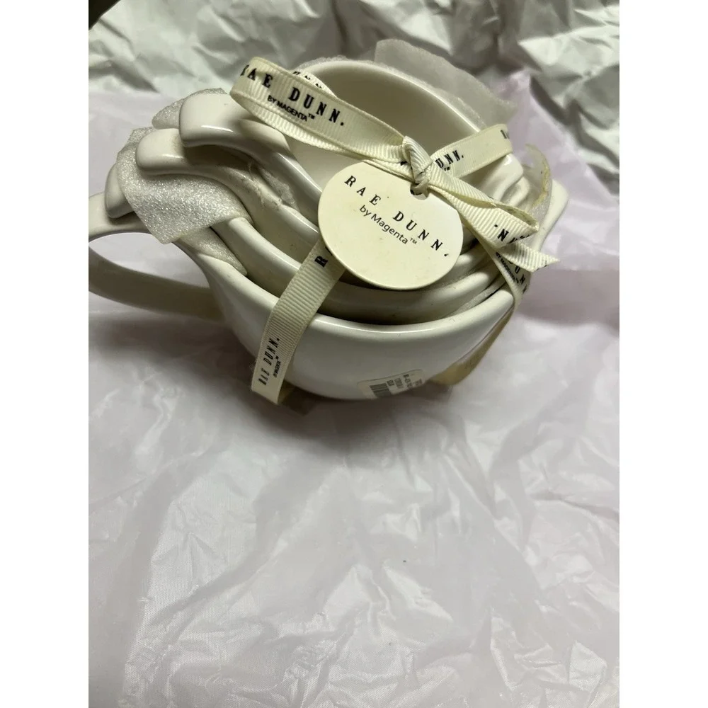 Rae Dunn measuring cups set of 4 White New